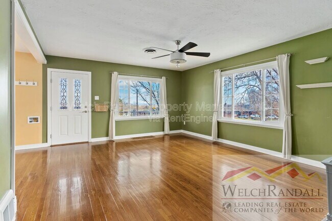 Building Photo - 2904 Van Buren Ave