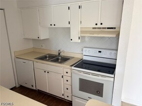 Building Photo - 2855 Winkler Ave