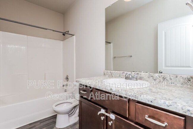 Building Photo - 155 Mandy Ln