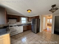 Building Photo - 7 Myrtle St