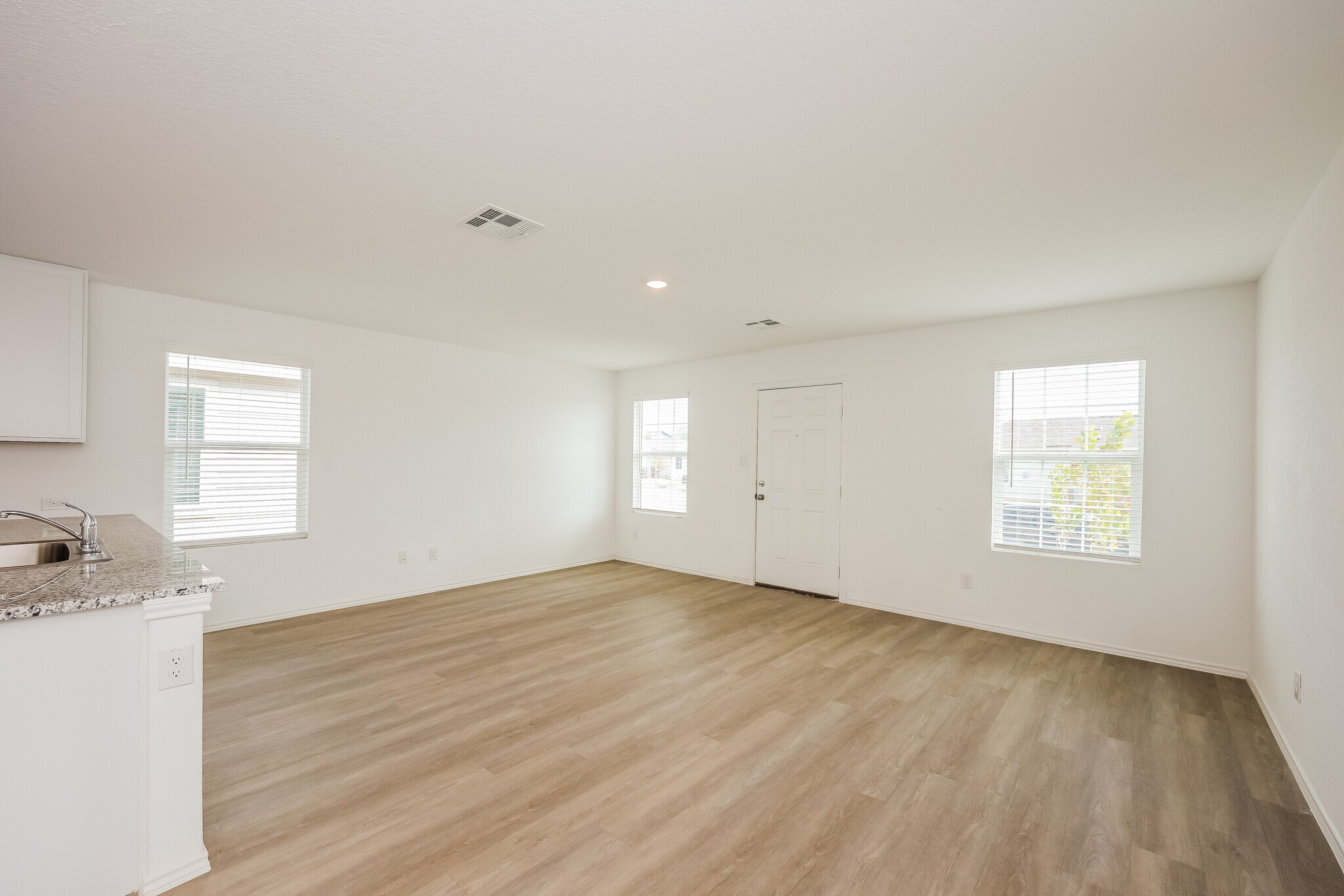 Building Photo - 14742 Southton Basin