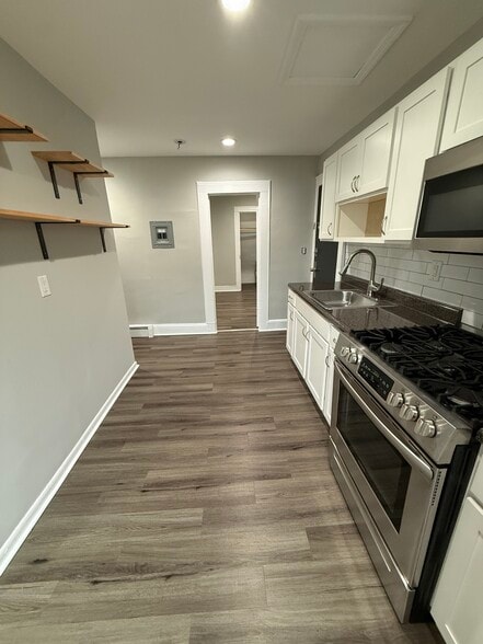 Kitchen - 112 William St