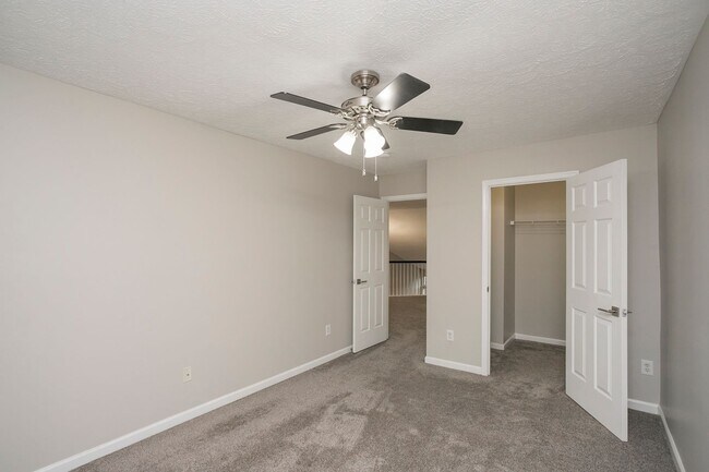 Building Photo - 7277 Charlotte Pike