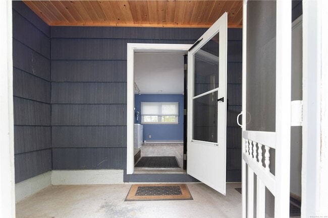 Building Photo - 30 Housatonic Ave