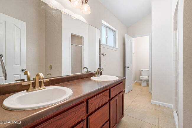 Building Photo - 6753 Parque Del Sol Dr
