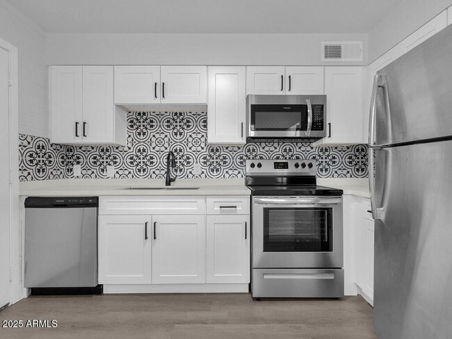 Building Photo - 3116 N 39th St