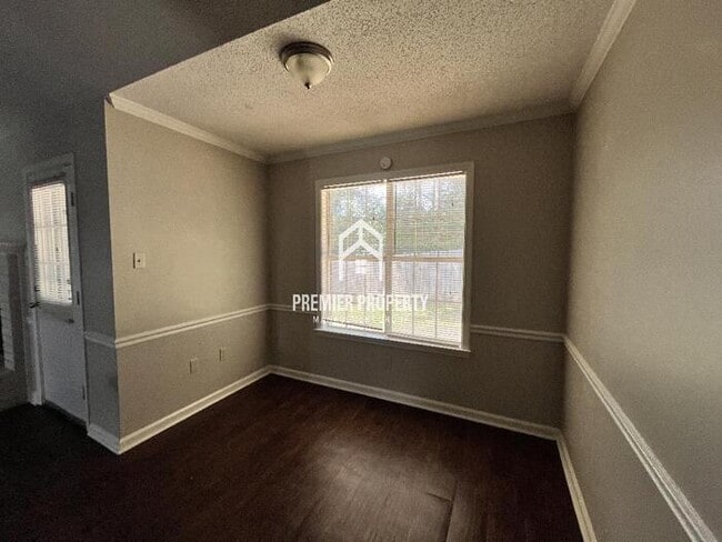 Building Photo - 6620 Brickmont Rd