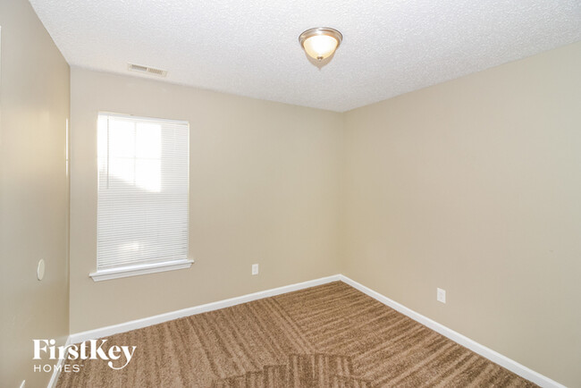 Building Photo - 4308 Rosswood Dr
