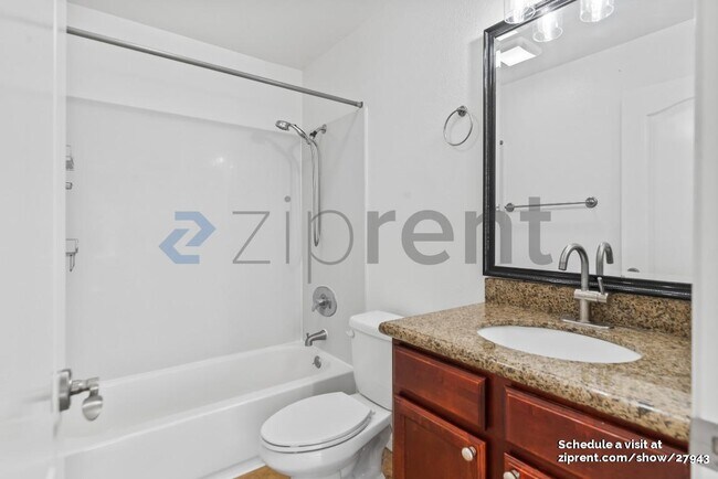 Building Photo - 866 Catkin Ct