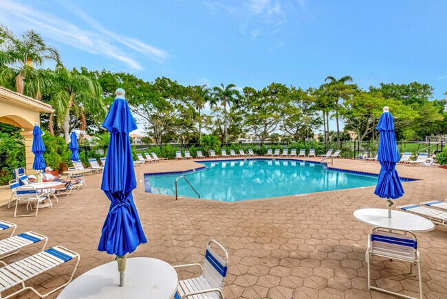 Building Photo - 7076 Middlebury Dr