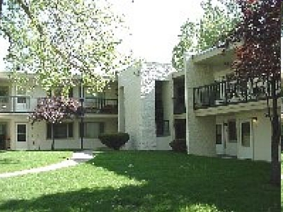 Primary Photo - Cottonwood Apartments