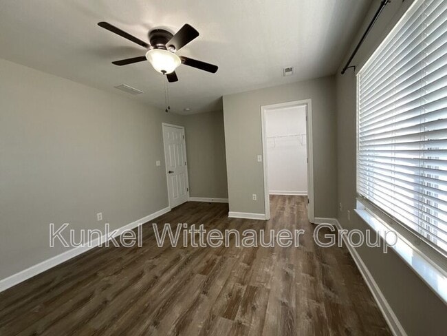 Building Photo - 2621 Greystone Estates Pkwy
