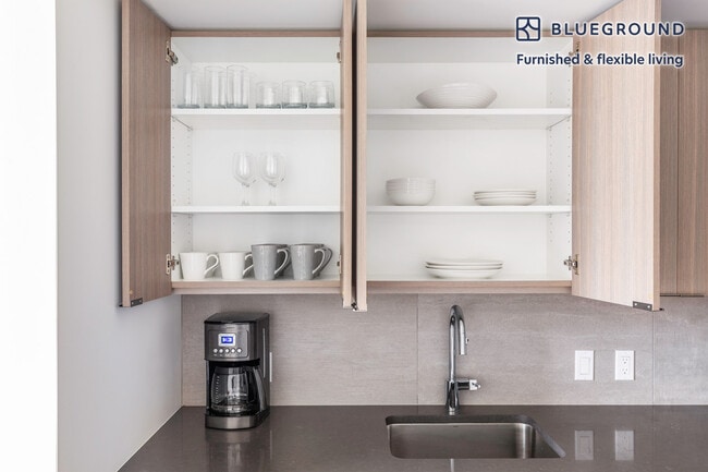 Building Photo - 2116 4th Ave