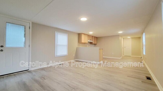 Building Photo - 116 Drum Rd