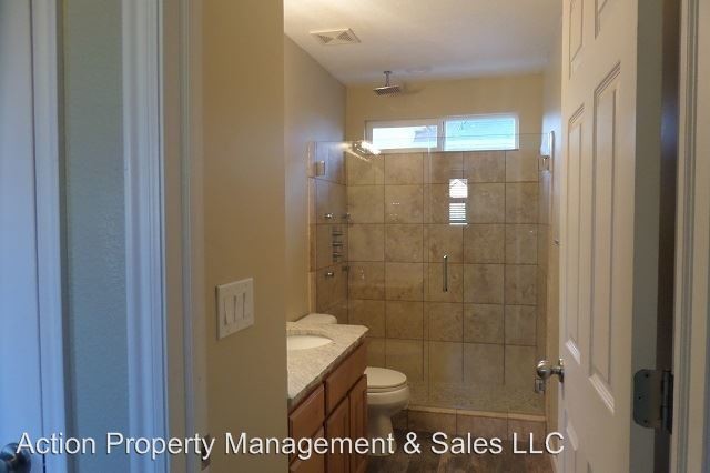 Building Photo - 1598 Wyngate Park Dr