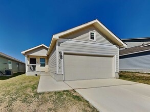 Building Photo - 10515 McClintock Dr