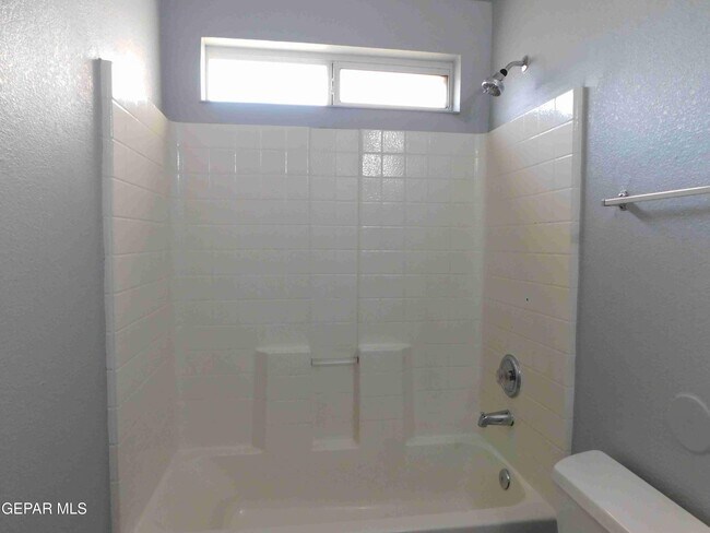 Building Photo - 12328 Tierra Canada Dr