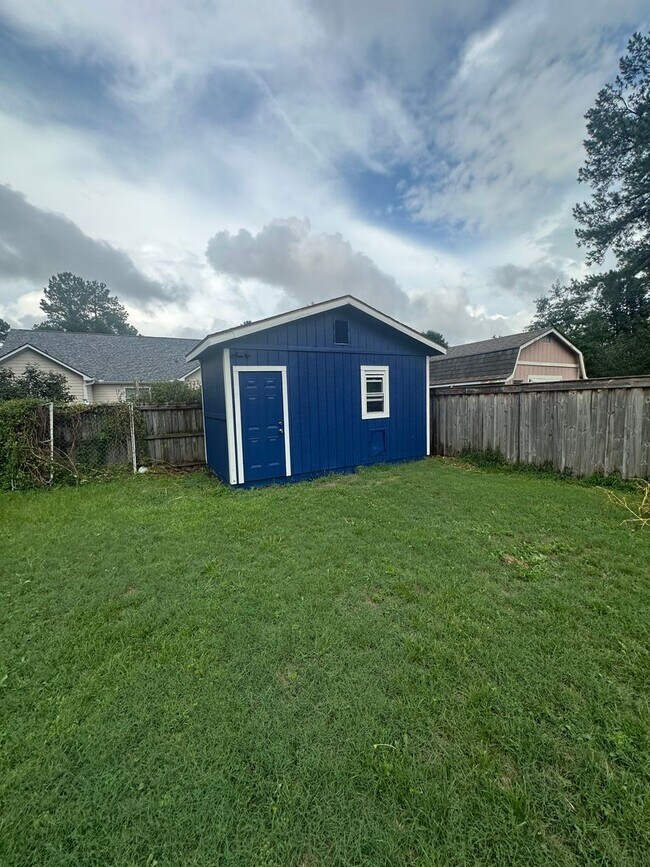 Building Photo - 7620 Hammersley Rd