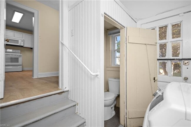 Building Photo - 2800 Chesterfield Blvd