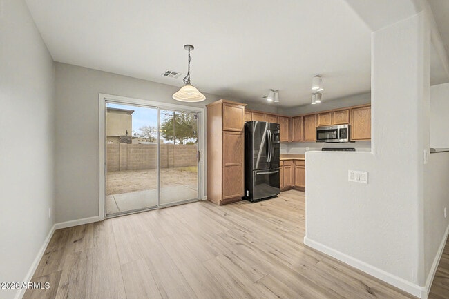 Building Photo - 2435 E Olivine Rd