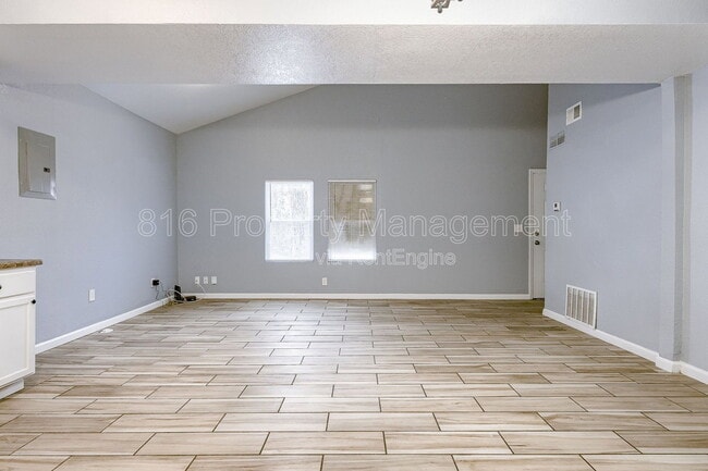 Building Photo - 6901 Jackson Ave