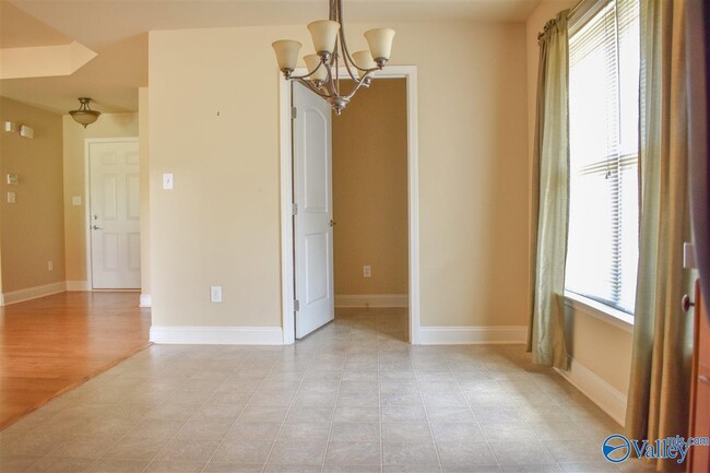 Building Photo - 226 Fields Pond Dr