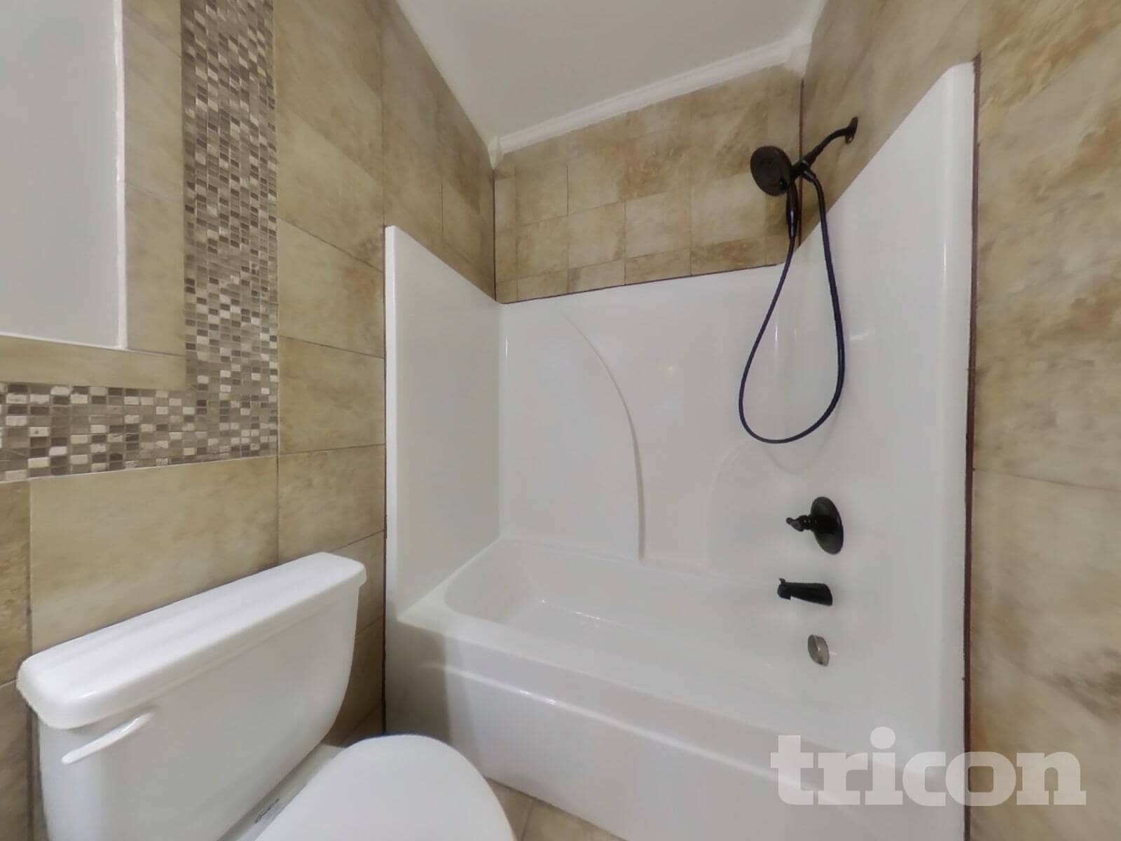 Building Photo - 21 Howard Ave