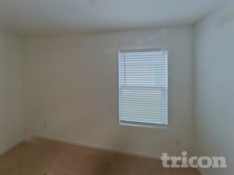 Building Photo - 6751 Highlands St