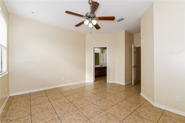 Building Photo - 502 SW 19th Ln