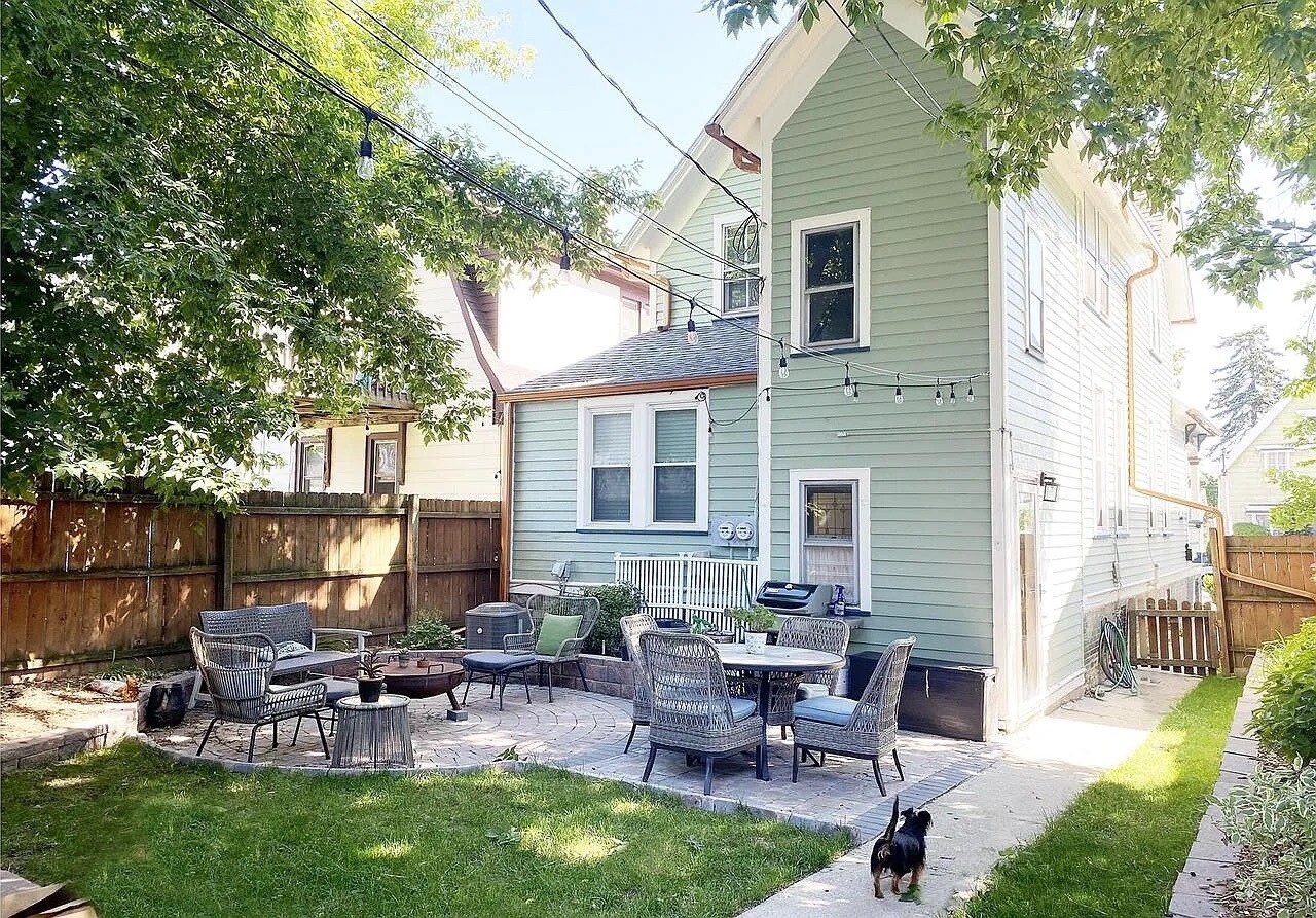 Building Photo - 2973 S Kinnickinnic Ave