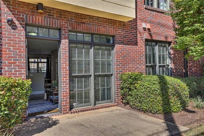 Building Photo - 1300 DeKalb Ave NE