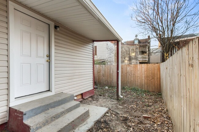 Building Photo - 3 Bedroom Home in York City School District