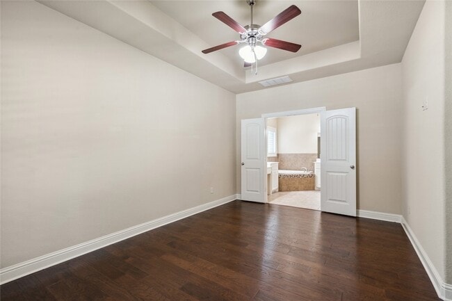 Building Photo - 4213 Pecan Bend Ln