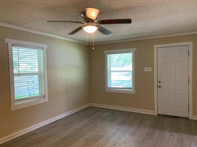 Building Photo - 500 E Heron St