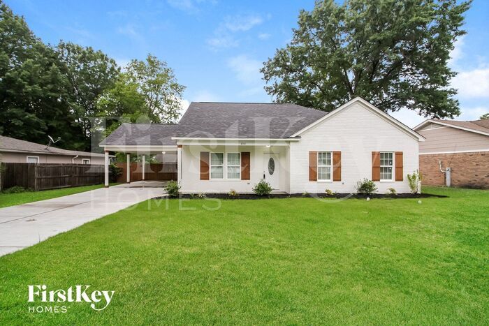 Primary Photo - 6301 Green Grove Dr