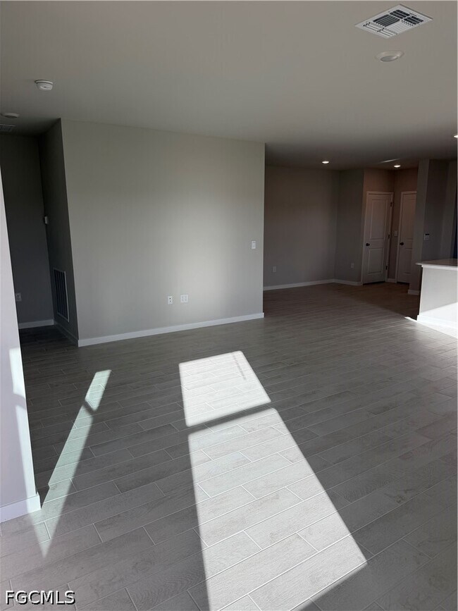 Building Photo - 5293 Mulsanne Wy