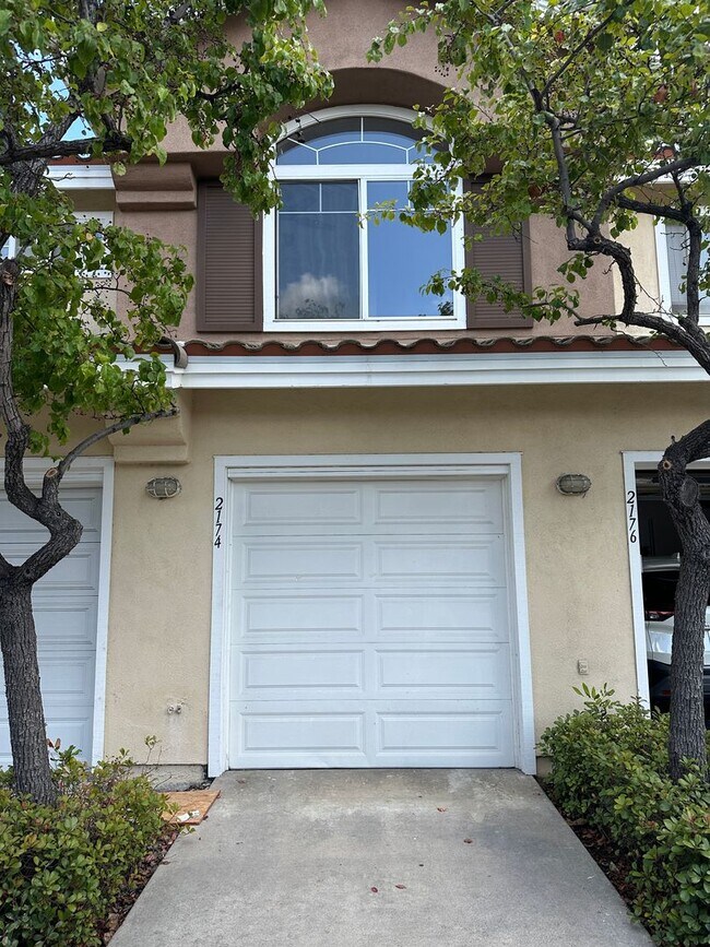 Building Photo - Centrally Located 2 Bedroom & 2 Bathroom Townhome w/ Garage in Cabo Bahia Community