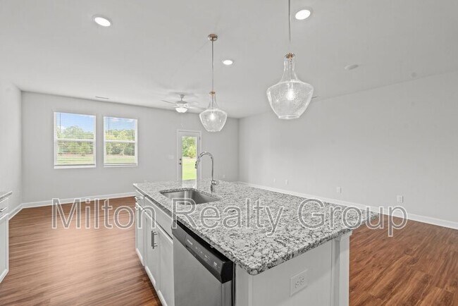 Building Photo - 45 Village Edge Dr