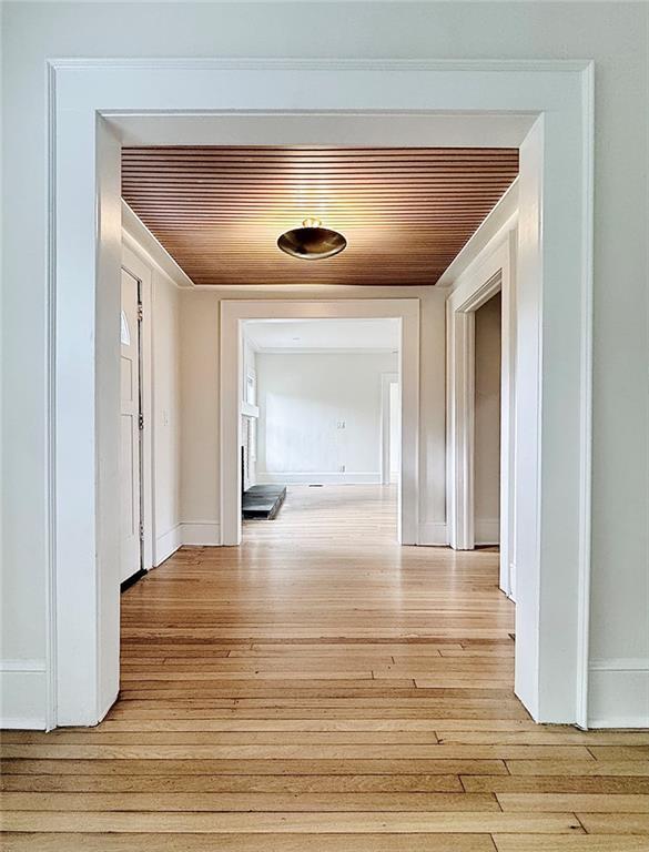 Building Photo - 38 Delmont Dr NE