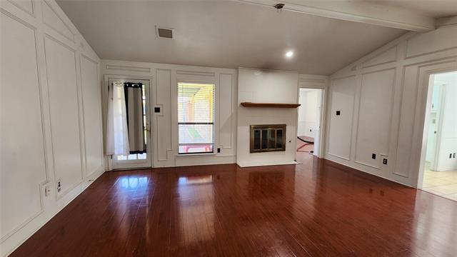 Building Photo - 1526 Silverleaf Dr