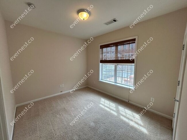 Building Photo - 2171 Weldonberry Dr