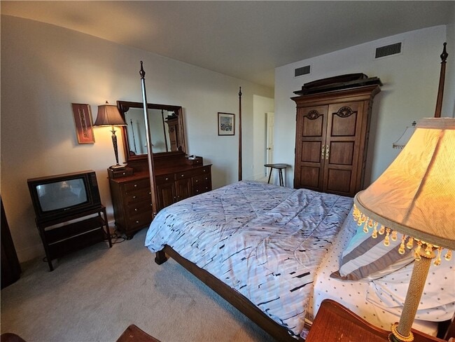 Building Photo - 364 Bellevue Ave