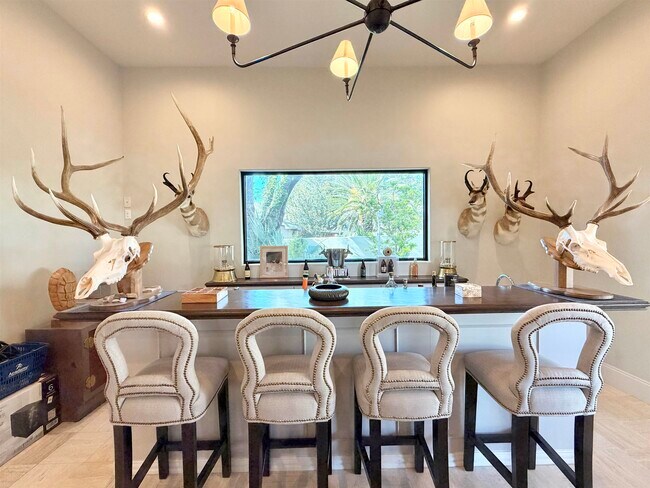 Building Photo - 205 McPherson Dr