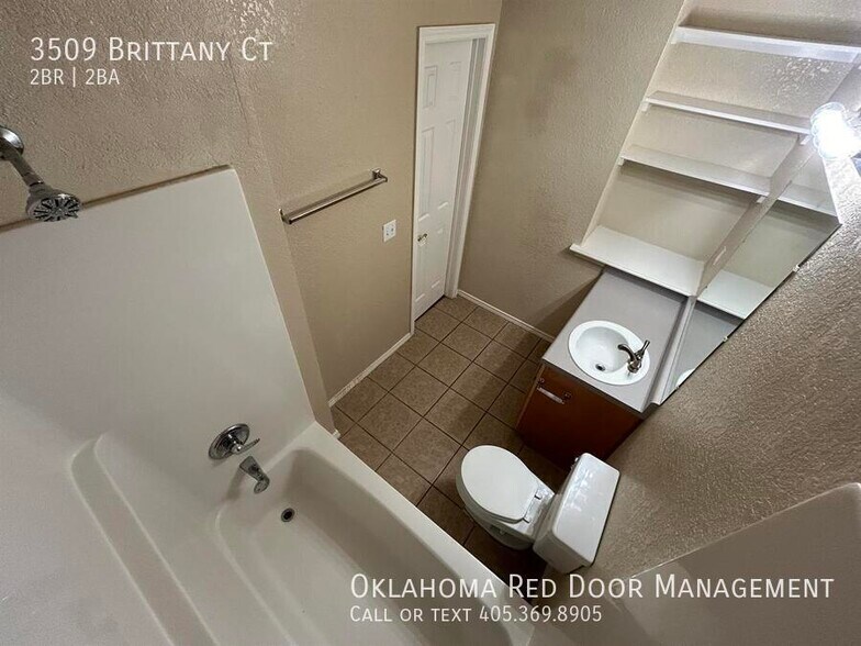 Building Photo - 3509 Brittany Ct