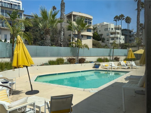 Building Photo - 7301 Vista Del Mar