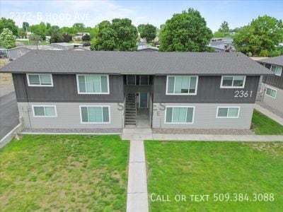Building Photo - 2372 Hood Ave