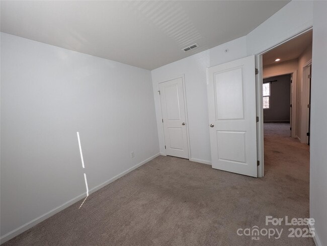 Building Photo - 5020 Winding Jordan Ln