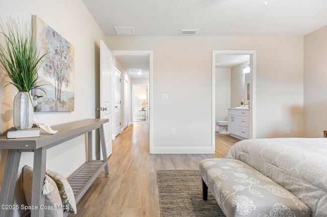 Building Photo - 228 Hidden Wds Pl