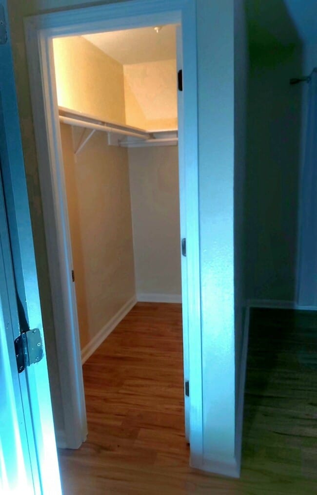 Building Photo - 19538 Hollowlog Dr