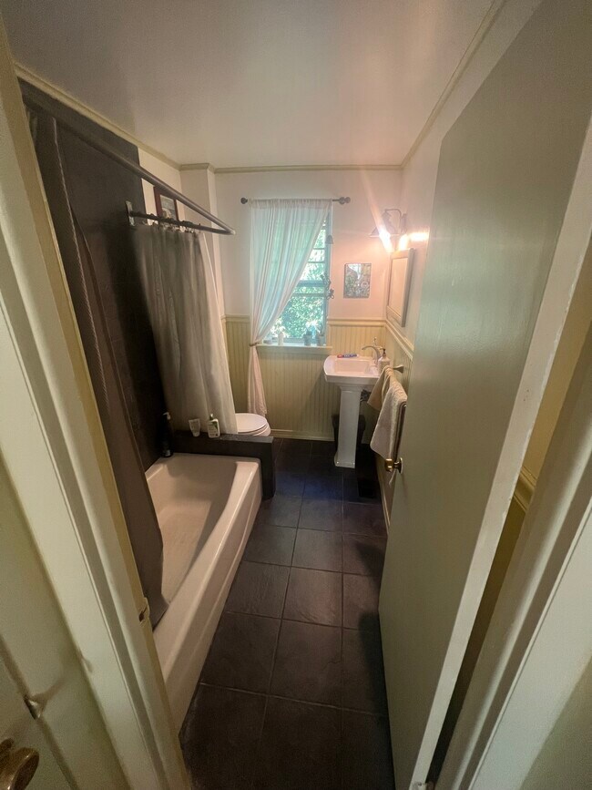 Bathroom - 5412 Hermit Ter